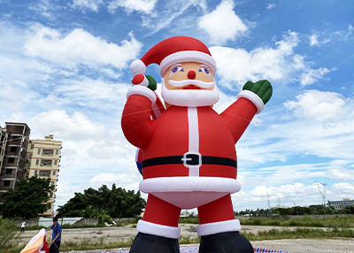 Wholesale Santa Claus Inflatable Christmas Decorations 20ft 26f 33ft Large Blow Up Santa from china suppliers