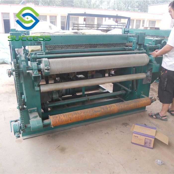 Wholesale Continuous Fence Mesh Welding Machine 0-3000mm Length 0-100kn Pressure from china suppliers