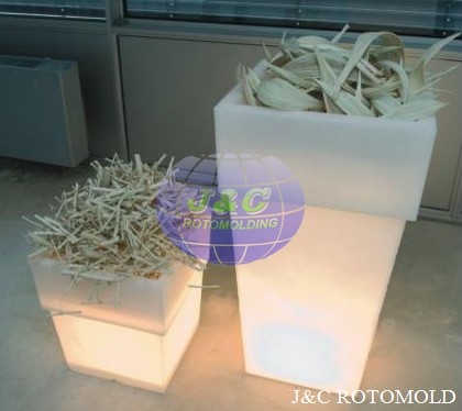 Wholesale LLDPE Plastic LED Square Garden Pots And Planters By Precision Rotational Molding from china suppliers