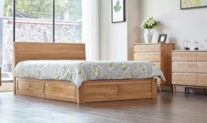 Family Tall King Size Wooden Bed Base , Solid Wood Queen Bed Frame Eco - Friendly