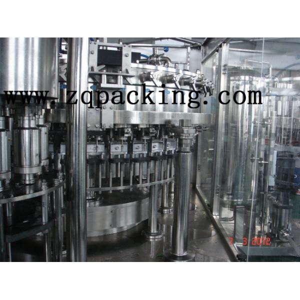 Isobar filling machine for carbonated beverage
