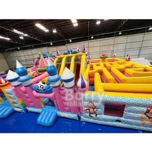 China Durable Tarpaulin Combo Bounce House With Game Theme Park  Inflatable Maze Playground on sale