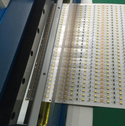 LED Automatic strip Cutting machine ET550 for led strip cutting