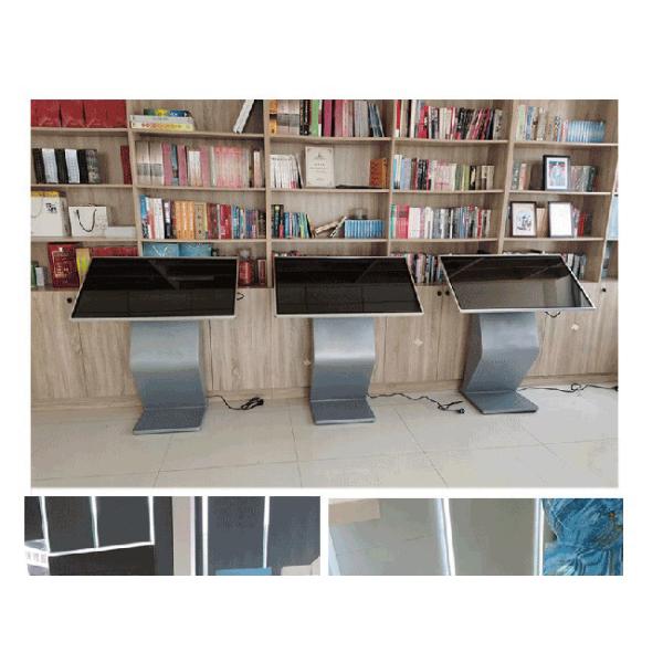 1366x768 Horizontal Touch Screen Kiosk 43in Bill Pay Machine