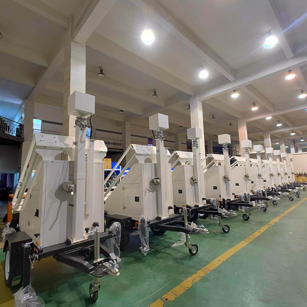 Customized LOGO Colors Emergency Light Tower Straightforward Operation Solar Lighting Towers Portable Light Tower