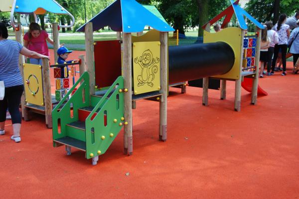 Pour In / Wet Pour Epdm Rubber Flooring , Colorful Rubber Granules Flooring Playground Cover