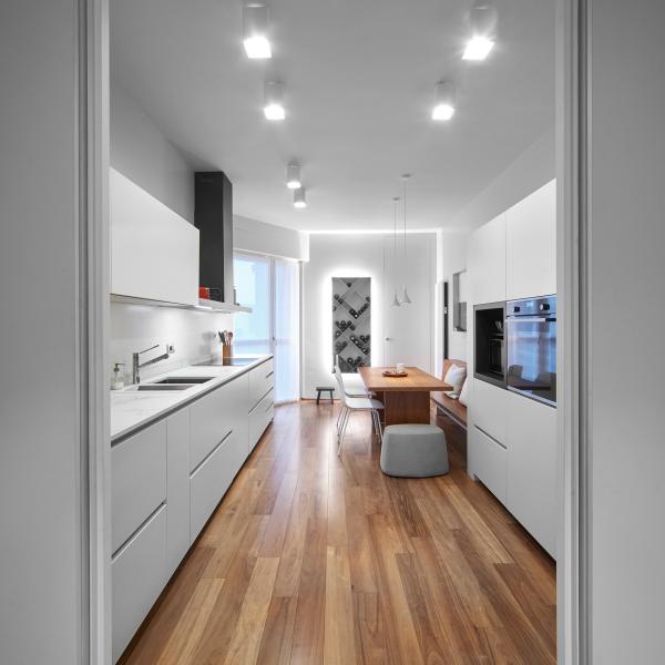Waterproof Interior White Lacquer Kitchen Cabinet Handless For Apartment