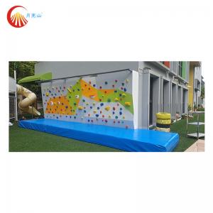 China Training Treadwall Climbing Wall Resin Indoor Rock Wall For Home on sale