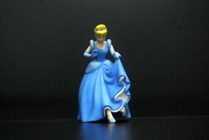 China Blue Color Dress Little Collectible Toys Snow White Figure For Kids on sale