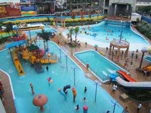 China Indonesia Medan Waterpark Project Adventruous Indoor Waterpark Equipment on sale
