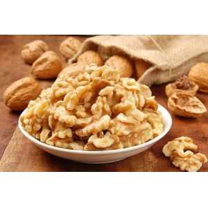 Wholesale Naturel Walnut Cracked Walnut Original Flavor Influential Enterprise from china suppliers