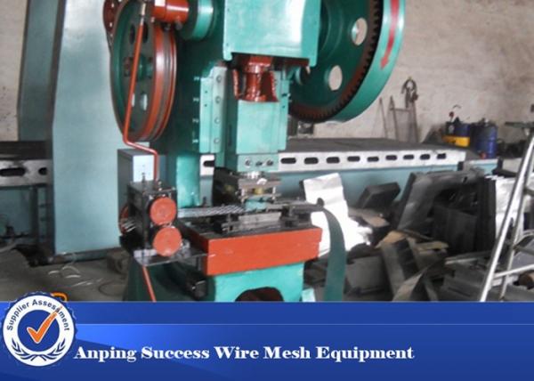Quality Full Automatic Concertina Wire Machine , Razor Blade Machine High Efficiency for sale