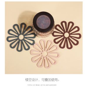 Wholesale Placemat Pads Coasters Kitchen 96pcs Silicone Pot Holders from china suppliers