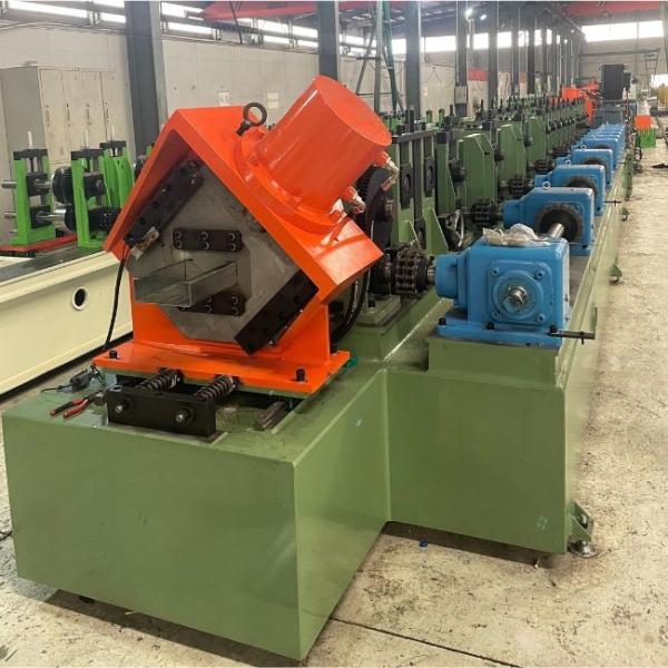 High Speed 45 Degree Cutting Customizable Automatic CU And CZ Purlin Roll Forming Machine
