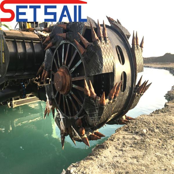 Customized Wheel Bucket Gravel Dredger with Hydraulic Spud