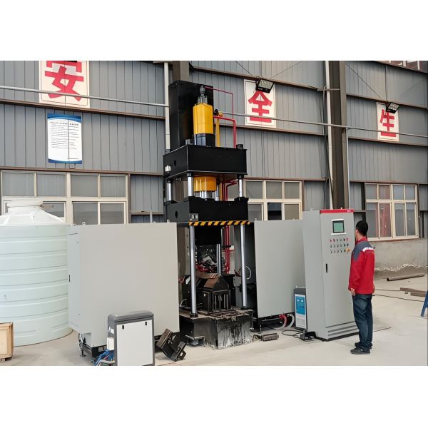 4.2x4.5x4.1m Overall Size CNC Angle Channel Bending Heating Machine 950mm Oil Tank Stroke