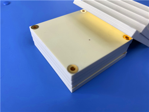 Rogers RO4003C hybrid 4-Layer RF PCB built on 0.508 mm (20mil) substrate with Countersunk Holes | ENIG Finish