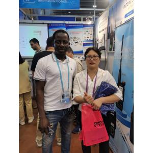 VHF 136-174 MHz UHF 400-470 MHz Frequency Range Digital Walkie Talkie Radios for