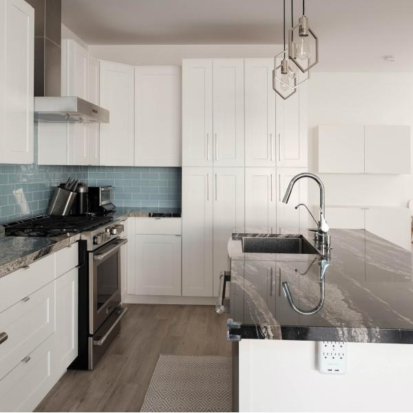 RTA Modular Kitchen Storage Cabinets Lacquer Shaker White