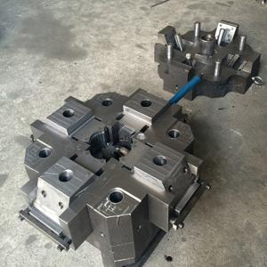 China High Precision Low Pressure Aluminum Die Casting Mold Auto Parts on sale