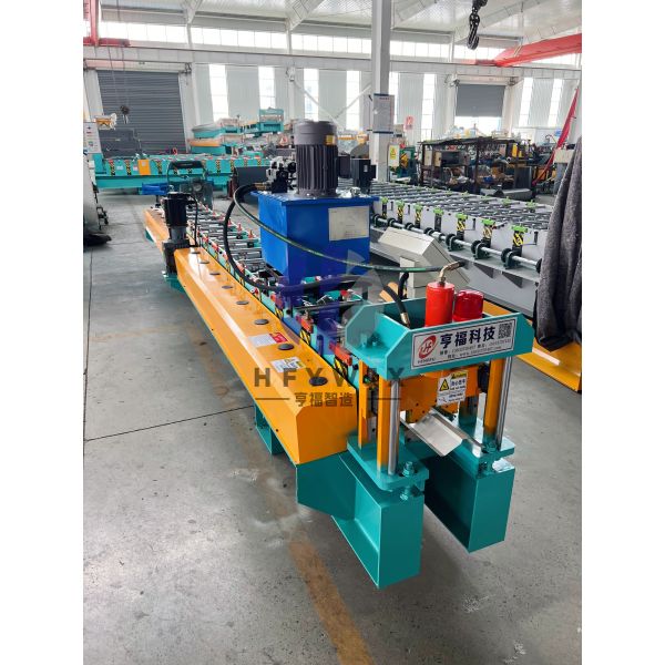 Stable 460 Ridge Cap Machine With PLC Control 14 Rows Forming Stations And Gear Transmission
