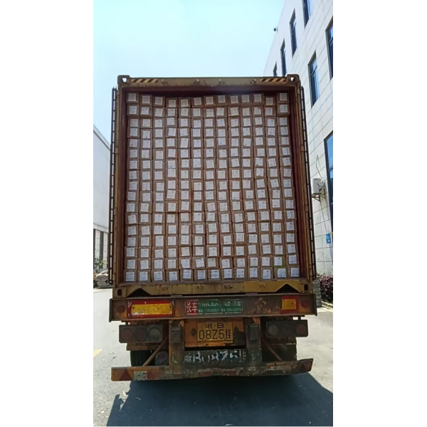 Fire Retardant Exterior WPC Cladding Shields Seamless Interlocking Installation