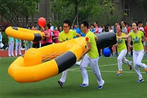 China Transparent Cylinder Inflatable Sports Games Tennis Racket For Team Building on sale