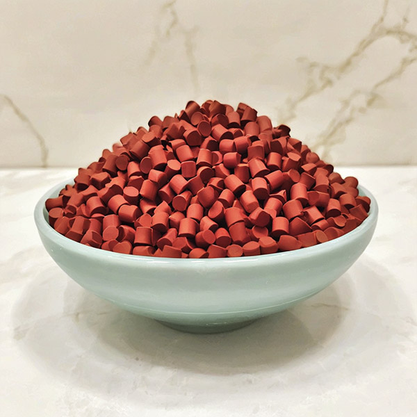 Odourless Red Color EVA Masterbatch For Foam Heat Resistance Flame Retardant