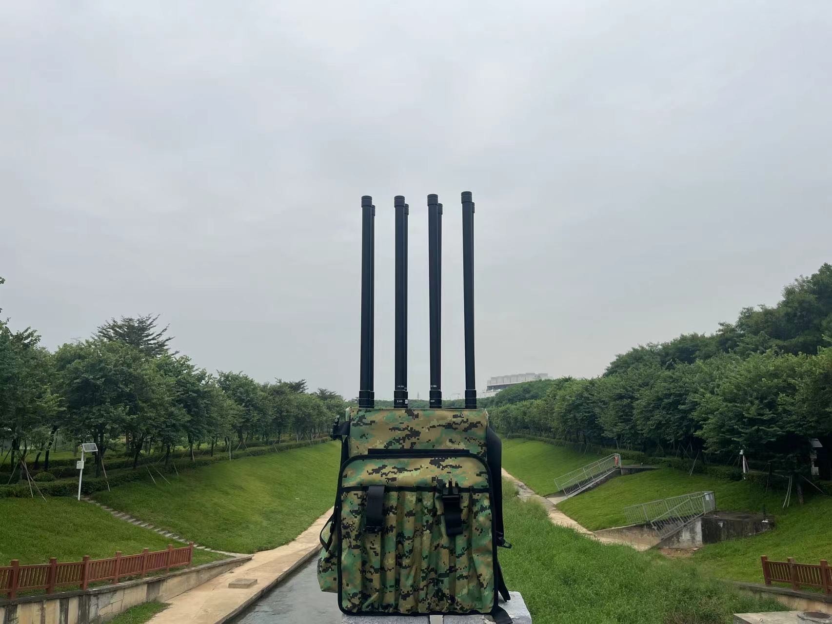 Wholesale Integrated Backpack Surveillance And Attack Drone UAV Detection System from china suppliers