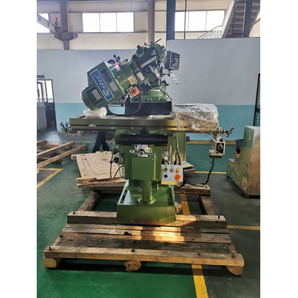 1270*254mm Working Table Turret Milling Machine 4EB 3HP 0.005mm Tolerance