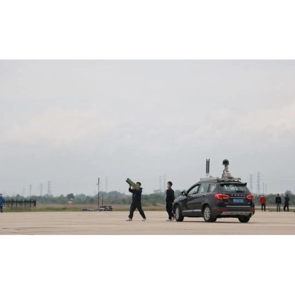 Communication/Anti Drone System RF Amplifier with Customized Frequency Range and Red Black Power Supply Wire