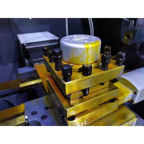CNC 87mm Through Hole Horizontal Lathe Machine 5.5kw Integral Casting