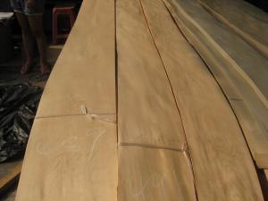 China Sliced Natural Chinese Birch Wood Veneer Sheet on sale