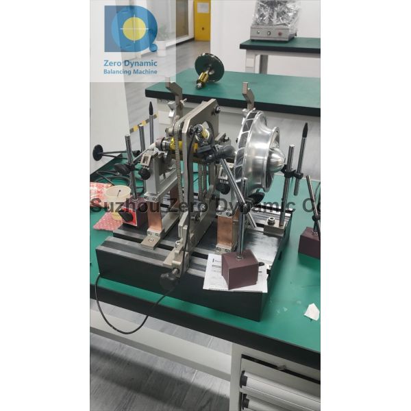 High Precision Soft Bearing Rotor Balancing Machine For Turbocharger Rotor / Compressor Rotor