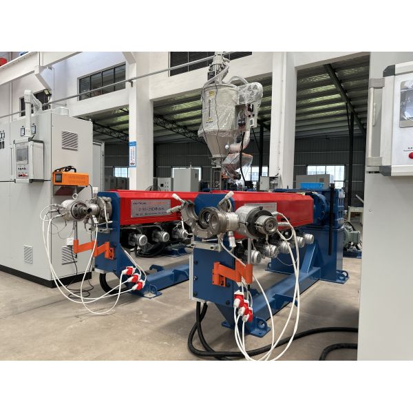Electronic 1.5 2.5 Cable Extrusion Machinery For Jacket Sheath PVC Cable
