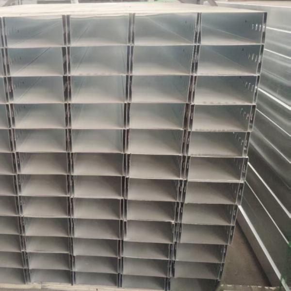 Trunking Trough Solid Bottom Type Cable Tray Slotted Perforated Bridge Cable Tray