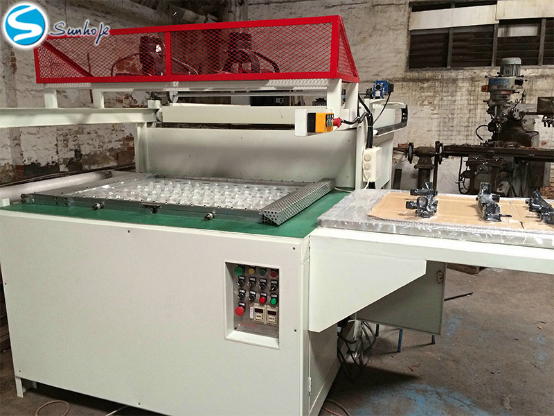 Energy-Saving Automatic Vacuum Forming Machine for Plastic Packaging and Thermoforming