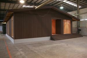 LVL Material Brown WPC House , Durable Weather Resistant Wood Cladding House