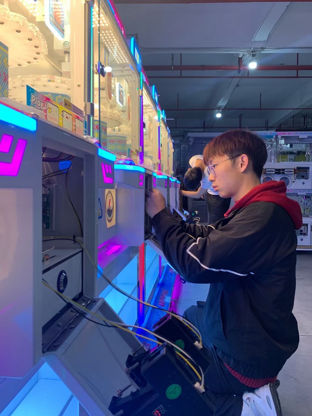 Dreamland 2024 coin operated prize game machine claw crane clip vending machine lucky clip arcade game machine