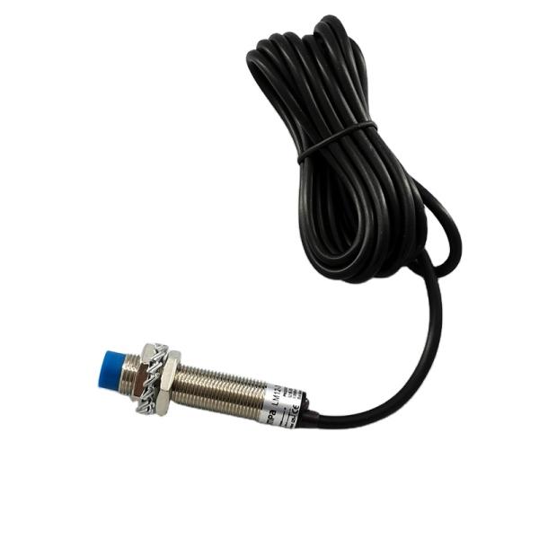 AC90-250V NO 2-wire LM12-2004A Proximity Switch Non-flush Type 4mm Detection Distance Inductive Proximity Sensor