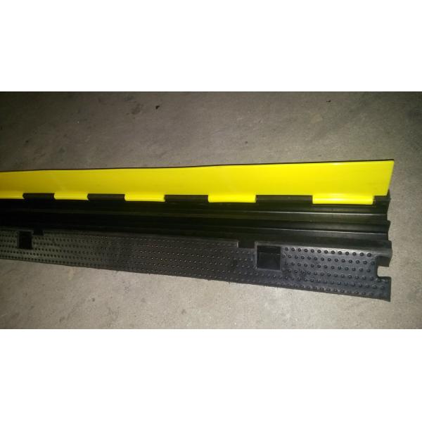 Cable Cross 2 Way Outdoor Rubber Cable Protector Stage Truss Fitting Black / Yellow