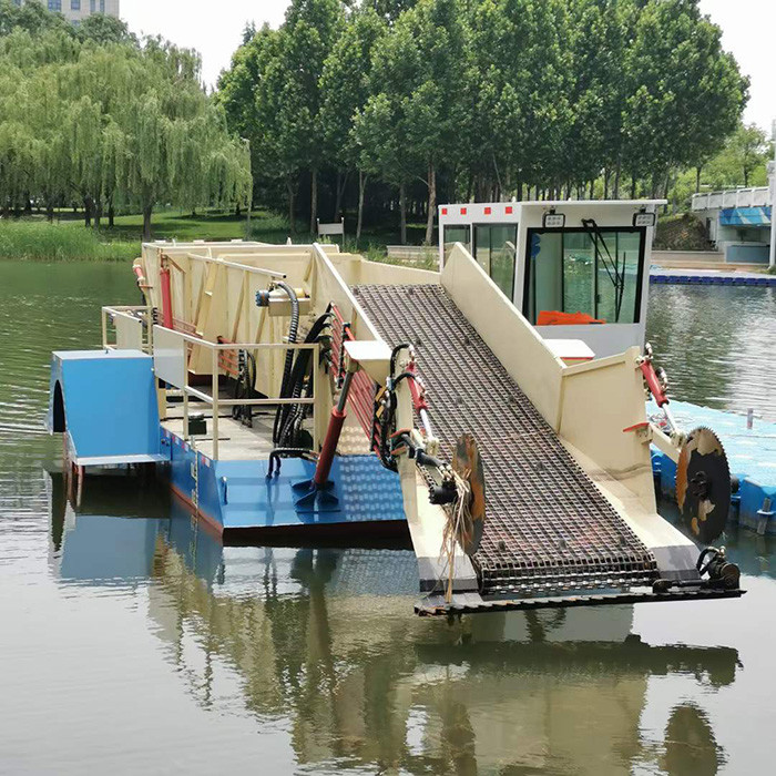 Customized Aquatic Plant Harvester With Large Capacity