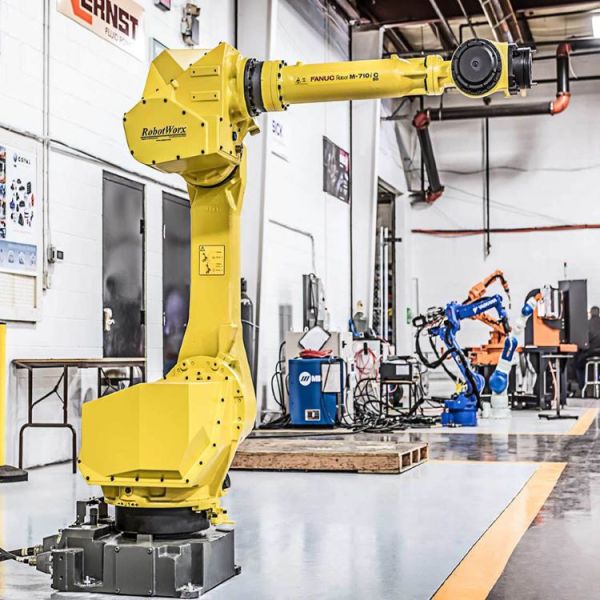 Material Processing Used Fanuc Robot Robot Manipulator 50kg Payload