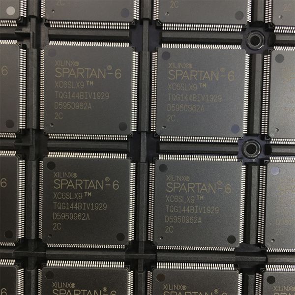XC6SLX9-2TQG144C Semiconductor Circuit FPGA Field Programmable Gate Array