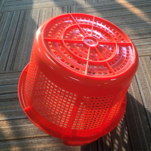 Plastic Shrimp Basket Heavy-Duty PP Seafood Handling Solution Stackable Storage Plastic Container