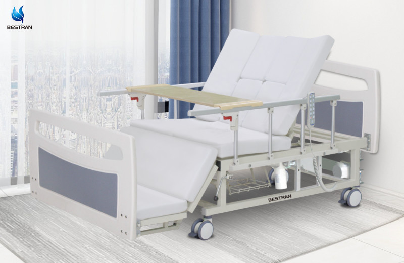 Home Care Electric Hospital Bed For Elderly Long Term Care With Commode Opening