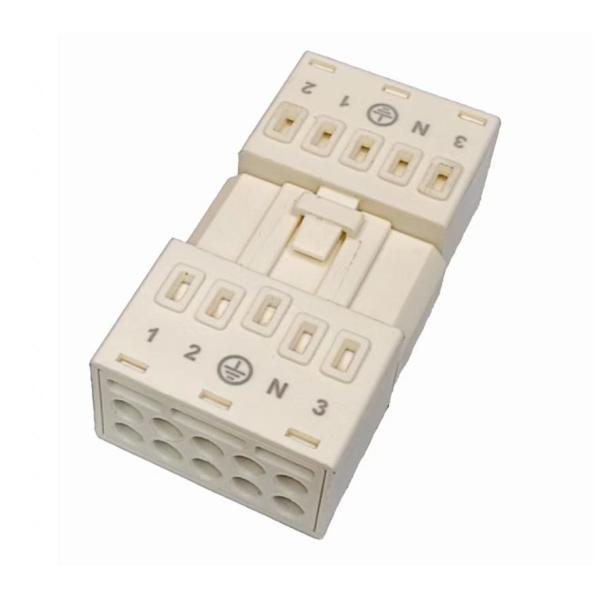 White 5P 7P LED Light Connector 450V 16A Insert Type
