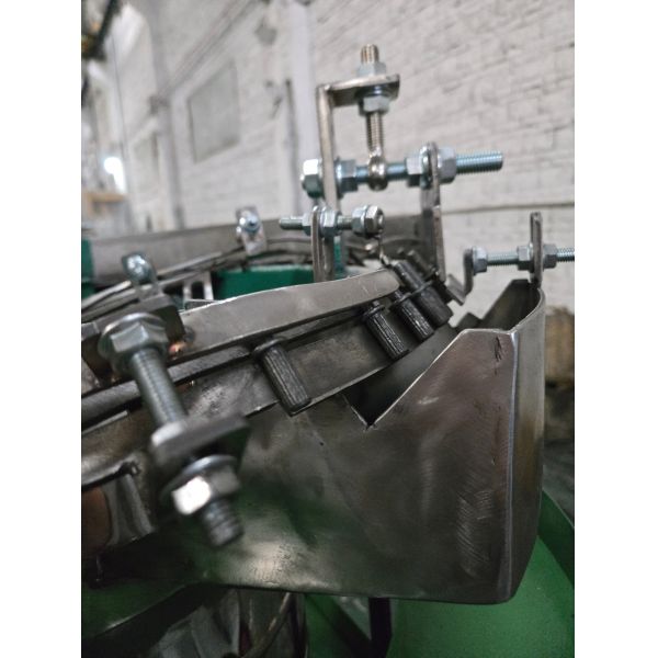High Accuracy Thread Rolling Dies & Machine Assembly
