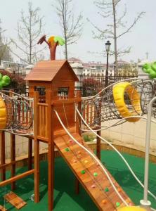 Wholesale Large Children's Tree House Wooden Outdoor Playset African Imported Rose Wood Material from china suppliers