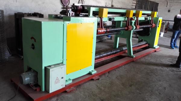 Quality 1/2 Inch 3/4 Inch Automatic Hexagonal Wire Netting Machine Max 4000mm Width For Fish Mesh for sale